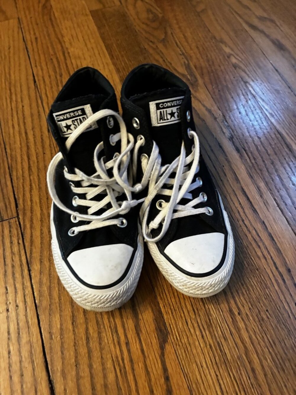 Converse Chuck Taylor High Top Sneakers Size 6.5 Black